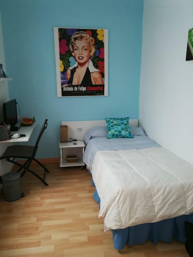 Habitacion Junto Torres Serranos Валенсия Номер фото